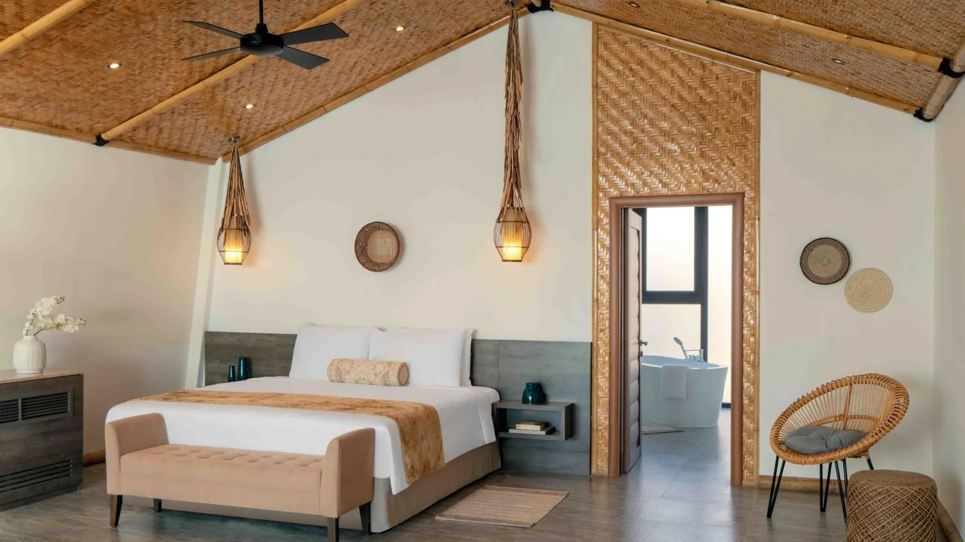 Anantara World Islands Dubai Resort