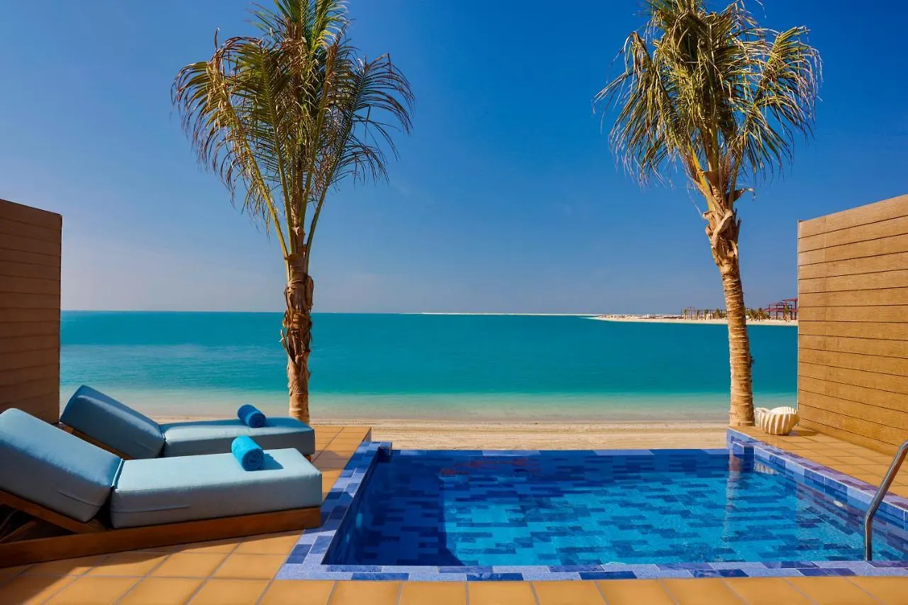Anantara World Islands Dubai Resort 5*,